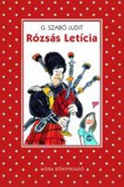 A k�k szemp�rral kezd�d�tt minden. A sk�t dud�s r�n�zett Anik�ra elb�v�l�en �gsz�nk�k szem�vel, �s a l�ny meg�rezte, hogy sz�m�ra a b�k�s sk�ciai vak�ci� v�get �rt. A tal�lkoz�s ut�n beborul az �g, �s a vihar el�l Anik� egy kast�lyba menek�l. Itt ismeri meg az �letvid�m Bettyt �s a b�jos R�zs�s Let�ci�t, aki nem t�l eleven. Ugyanis t�bb sz�z �ve halott. Vagy m�gsem? Err�l tal�n a kast�lyban bolyong� szellemeket kellene megk�rdezni. Vagy ink�bb a k�k szemp�r tulajdonos�t?