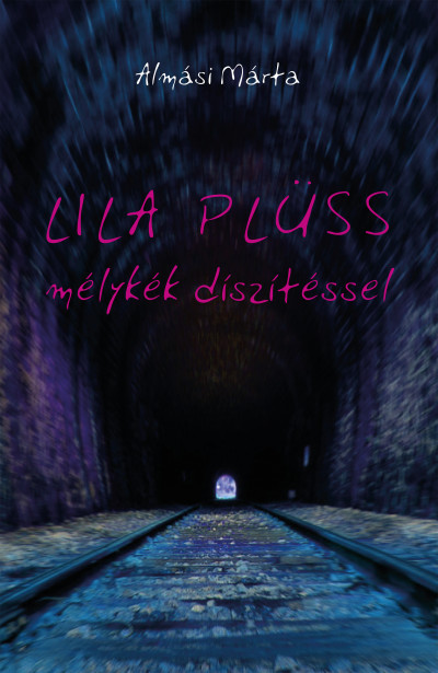 Lila plüss mélykék díszítéssel
