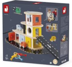 Gar�zs kulcsos h�z, fa j�rm�vekkel