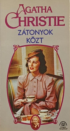 Agatha Christie Mallowan - Zátonyok közt