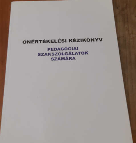 Dr. Szebedy Tas (Szerk.) - nrtkelsi kziknyv Pedaggiai szakszolglatok szmra