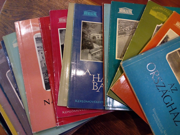 24 ktet a "Memlkeink" sorozatbl