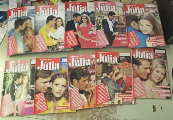 Patricia Wilson, Penny Jordan, Helen Brooks, Carole Mortimer, Tbb szerz - 10 Jlia magazin (251-260) lapszmig: Sziklra plt hz +Testbeszd +Virgzn +A gyereklny gyereke +Mary Poppins kerestetik +Rejtett kincs +Szeretni szabad +Jogom van hozzd +Meglepets a kszbn +gbl pottyant rksg