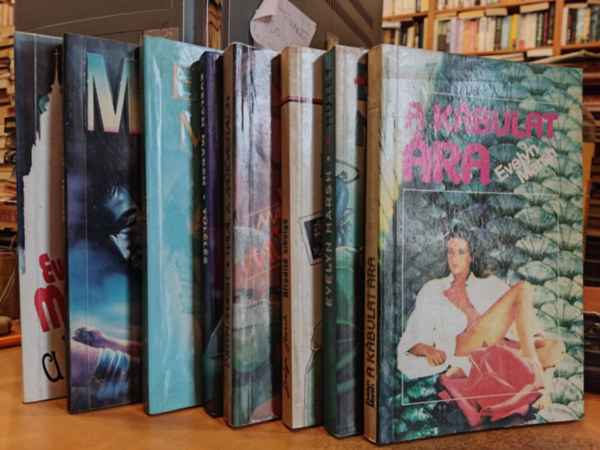 Evelyn Marsh - 8 db Evelyn Marsh: A kábulat ára; A kétarcú gyilkos; A műtét; Afrodité sikolya; Halál a műtőasztalon; Holttest a sziklákon; Rémület a katedrálisban; Túlélés