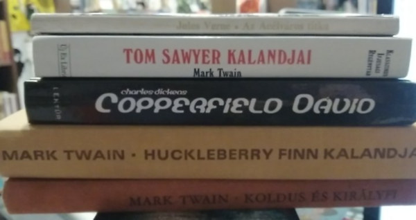 Mark Twain, Charles Dickens, Jules Verne - 5 db-os K�NYVMENT� AJ�NLAT, ifj�s�gi: Huckleberry Finn kalandjai+ Koldus �s kir�lyfi+ Copperfield D�vid+ Tom Sawyer kalandjai+ Az Ac�lv�ros titka