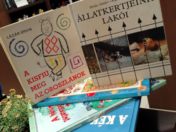Holdas-Kapocsy, Lzr Ervin, Demeter Gyrgyi Csilla, Vincze Aranka, Szigeti Ceclia - KNYVMENT AJNLAT, 5 DB. Gyerekknyvek. llatkertjeink laki, A kisfi meg az oroszlnok, tkezz egszsgesen! - receptek s hasznos tudnivalk, A hromlb suszterszk mesi, A kk tndr