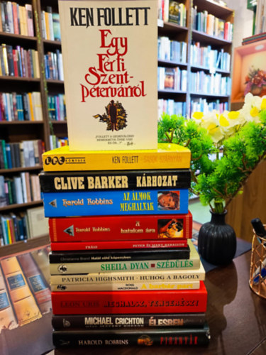Ken Follett, Clive Barker, Harold Robbins, Harrison Mary- Peter, Christianna: Brand, Sheila Dyan, Patricia Highsmith, Mcdonald, Ross, Leon Uris, Michael Crichton - Krimi, kaland k�nyvcsomag 13 darabos K�NYVMENT� AJ�NLAT: Sasok sz�rny�n, Egy f�rfi Szentp�terv�rr�l, K�rhozat, Az �lmok meghalnak, A hatalom �ra, Fr�sz, Hal�l z�ld k�penyben, Sz�d�l�s, Huhog a bagoly, A barb�r part, Meghalsz, ten