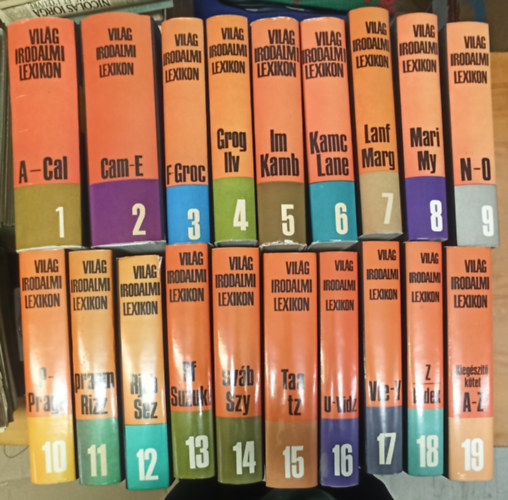 Király István - Világirodalmi Lexikon 1-19.