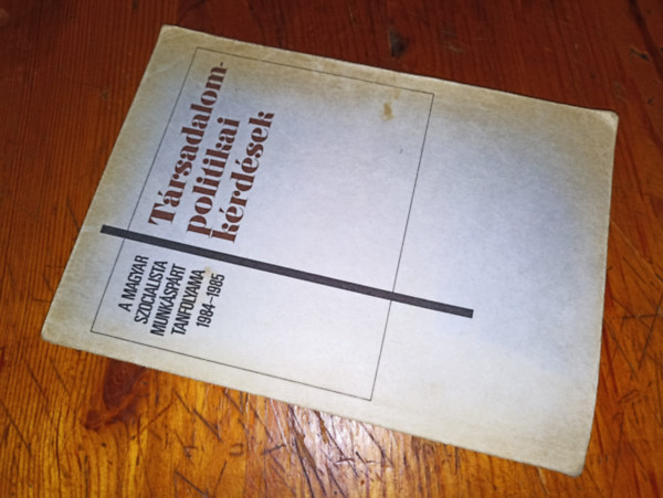 Tbb szerz - Trsadalompolitikai krdsek