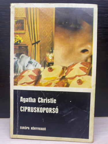 Agatha Christie, Szerk.: Rna Ilona, Ford.: Zombory Erzsbet - Cipruskopors (Sajt kppel)