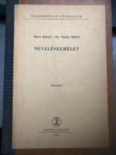 Drien Kroly, Dr. Nnsi Mikls - Nevelselmlet