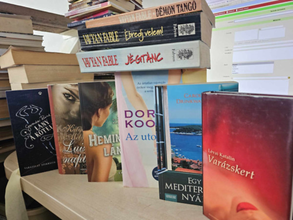 Dorothy Koomson, Erika Robuck, Katya Metyelica, Gwenda Bond, Carol Drinkwater, Vavyan Fable, Lvai Katalin - 9db-os KNYVMENT AJNLAT: Az utols csepp+ Hemingway lnya+ Luiza naplja+ Lny a ktlen+ Egy mediterrn nyr+ Dmontang+ bredj velem+ Jgtnc+ Varzskert