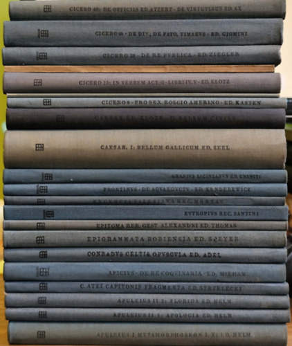 Apuleius, C. Atei Capitonis, Apicius, Conradius Celtis, Eutropius, Frontinus, Granius Licinianus, C.Julius Caesar, Marcus Tullius Cicero - Bibliotheca Teubneriana - 5. k�nyvcsomag (21 k�tet)