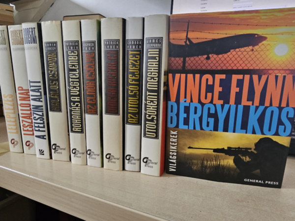 David Lindsey, Patricia Lewin, Stephen Frey, Patrick Lynch, Edmund Power, James Grippando, Vince Flynn, Robert Goddard, Robert Dugoni, Vilgsikerek sorozat - 10db krimi, KNYVMENT AJNLAT: Hallos csapda+ Rohans a vgtelenbe+ Az elnk eslye+ Omega ksrlet+ Az utols fejezet+ Utolsknt meghalni+ Brgyilkos+ Leleplezs+ Leszll nap+ A felszn alatt