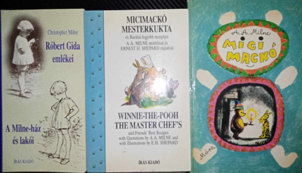A. A. Milne, Christopher Milne - Micimack knyvcsomag (3 ktet) Micimack - Micimack kuckja / Micimack mesterkukta s Bartai legjobb receptjei (angol-magyar ktnyelv) / Rbert Gida emlkei- A Milne-hz s laki