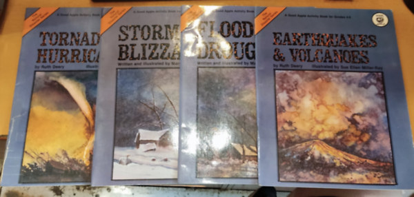 Ruth Deery, Sue Ellen Miller-Ray (illus.), Mary Micallef - 4 db The Natural Disaster Series: Earthquakes & Volcanoes + Floods & Droughts + Storms & Blizzards + Tornadoes & Hurricanes (Good Apple)