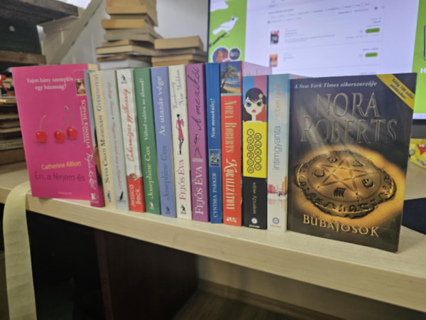 Catherine Alliott, Sophie Kinsella, Sveva Casati Modignani, Jessica Beck, Josephine Cox, Fejős Éva, Cynthia Parker, Nora Roberts, Wendy Wax, Robert Rave - 14db romantika, KÖNYVMENTŐ AJÁNLAT: Én, a férjem és ő+ Tripla koktél+ Gyémánteső+ Hogyan tartsuk meg a férjünket+ Cukormázas gyilkosság+ Váltsd valóra az álmod+ Az utazás vége+ Karácsony New Yorkban+ A mexikói+ Nem menekülsz+ K