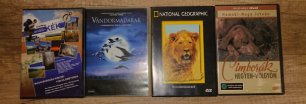 4 természetfilm DVD-n: Vándormadarak, Oroszlánkalandok,Cimborák hegyen-völgyön, Emlék-Kék