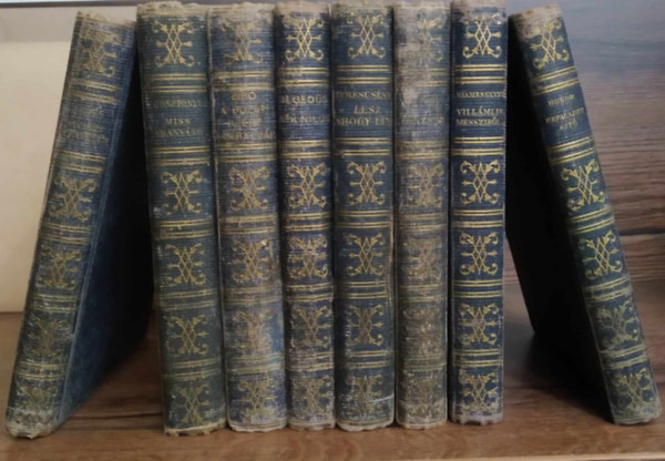 D�nes Gizella, Gosztonyi �d�m, Bib� Lajos, ifj. Heged�s S�ndor, Terescs�nyi Gy�rgy, Bokor Malvin, Niamessnyn� Manaszy Margit, S. Bokor Malvin - 8 db A Magyar Otthon K�nyvt�ra K�NYVMENT� AJ�NLAT: Tavasz b�zavet�s, Miss Arany�s�,  A b�z�t az�rt learatj�k, K�k Nilus, Lesz ahogy lesz, Igazs�g, Vill�mlik messzir�l...,  A befalazott ajt�