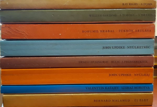 7 db Eur�pa zsebk�nyv: A domb, A piramis, T�kr�k �rul�sa, Ny�lketrec, Ny�lh�j, Sz�raz morotva, �j �let