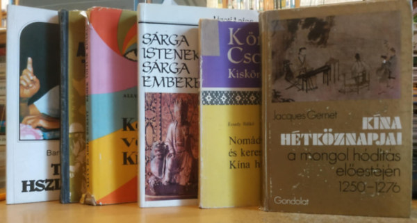 Jacques Gernet, Ecsedy Ildik, Ligeti Lajos, Allyn s Adele Rickett, Roman Kim, Baracs Dnes - 6 db knai trtnelem: Kna htkznapjai a mongol hdts elestjn 1250-1276; Nomdok s kereskedk Kna hatrain; Srga Istenek, srga emberek; Kmek voltunk Knban; A Szungcsongi titkos fzet; Teng Hsziao-Ping