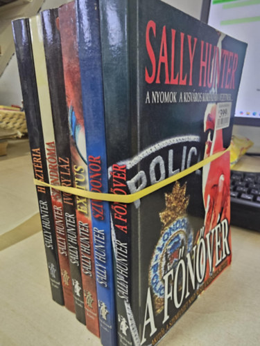 Sally Hunter - 6db Sally Hunter k�tet, K�NYVMENT� AJ�NLAT: Hiszt�ria, Szindr�ma, Ivory l�z, Exitus, Sz�vdonor, A f�n�v�r