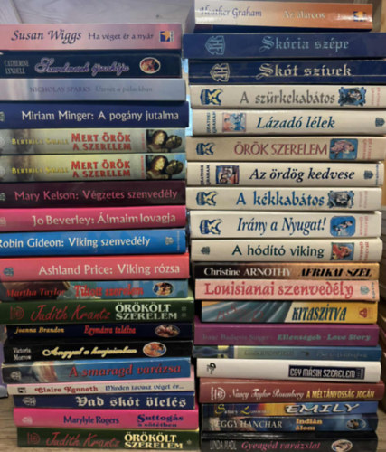 Linda Madl, Nancy Taylor Rosenberg, Sindey Lawrence, Peggy Hanchar, Isaac Bashevis Singer, Heather Graham, Susan Wiggs, Nicholas Sparks, Catherine Lyndell, Miriam Minger, Beatrice Small, Mary Kelson, - 39 db romantikus regény