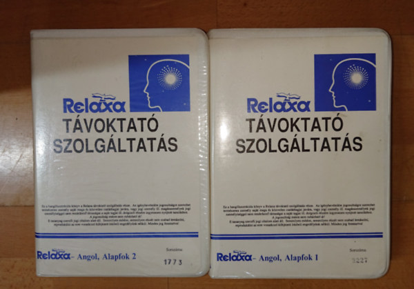 2 Relaxa Távoktató solgáltatás összesen 12 magnókazettán: Angol, Alapfok 1., Angol, Alapfok 2.