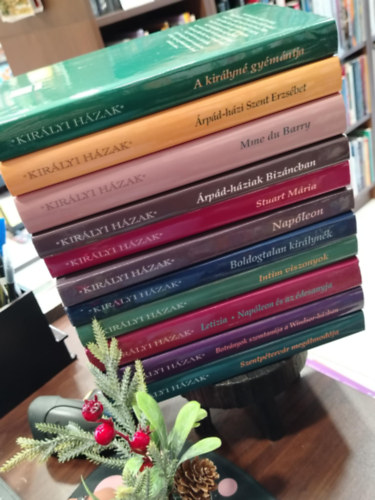 Mari Pau Domingez, Ortrud Reber, Jacques de Saint Victor, Sumonyi Zoltn, Luc Mary, Sigrid-Maria Grssing, Helga Thoma, Friedrich Weissensteiner, Alain Decaux, William Shawcross, Derek Wilson - KNYVMENT AJNLAT, 11 DB. Kirlyi Hzak sorozat. A kirlyn gymntja, rpd-hzi szent Erzsbet, Mme du Barry, rpd-hziak Bizncban, Stuart Mria, Napleon , Boldogtalan kirlynk , Intim viszonyok, Letizia - Napleon s az