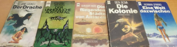 Fredric Brown, Alan Burt Akers, Ben Bova, Jane Gaskell, Norman Spinrad - 5 db Heyne Sci-Fi: Der Drache (3516); Der Unheimliche Aus dem All (3050); Die fligenden Stadte von Antares (3607); Die Kolonie (3764); Eine Welt dazwischen (3963)(5 ktet)