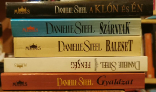 Danielle Steel - Danielle Steel k�nyvcsomag 5 db