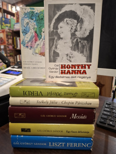 Franz Werfel, Sz�kely J�lia, G�l Gy�rgy S�ndor, Somogyi Vilmos - 7 �letrajzi k�tet, K�NYVMENT� AJ�NLAT: Verdi, Chopin P�rizsban, Messi�s, Egy faun d�lut�nja, Mes�l a b�csi erd�, Liszt Ferenc �let�nek reg�nye, Honthy Hanna