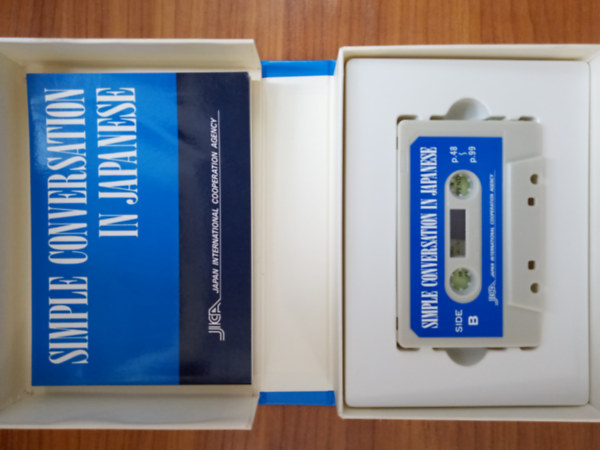 Simple Conversation in Japanese tank�nyv + magn�kazetta