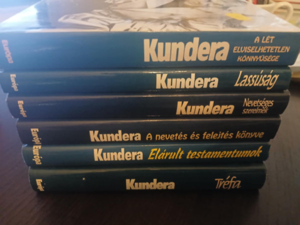 Milan Kundera - A lét elviselhetetlen könnyűsége, Lassúság, Nevetséges szerelmek, A nevetés és felejtés könyve, Elárult testamentumok, Tréfa, (6db)