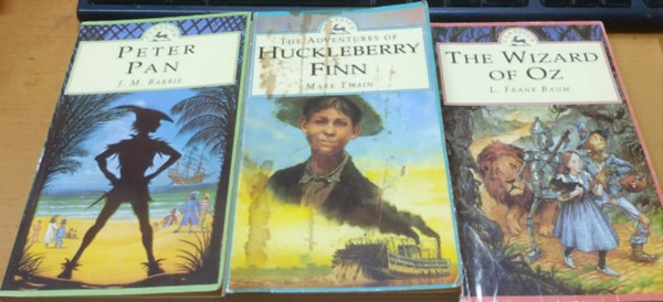 Mark Twain, L. Frank Baum, J. M. Barrie - Peter Pan + The Adventures of Huckleberry Finn + The Wizard of Oz (3 ktet)