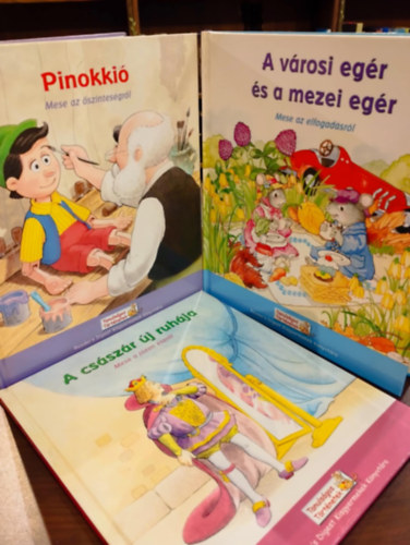 Carlo Collodi - Tom DeFalco, Readers Digest - Tanulságos történetek gyerekeknek: Pinokkió - Mese az őszinteségről, A császár új ruhája- Mese a józan észről, A városi egér és a mezei egér - Mese az elfogadásról