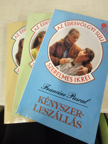 Francine Pascal's - 3 db az Édesvölgyi suli sorozatból: Féltékeny barátnő+ Nincs menekvés+ Kényszerleszállás