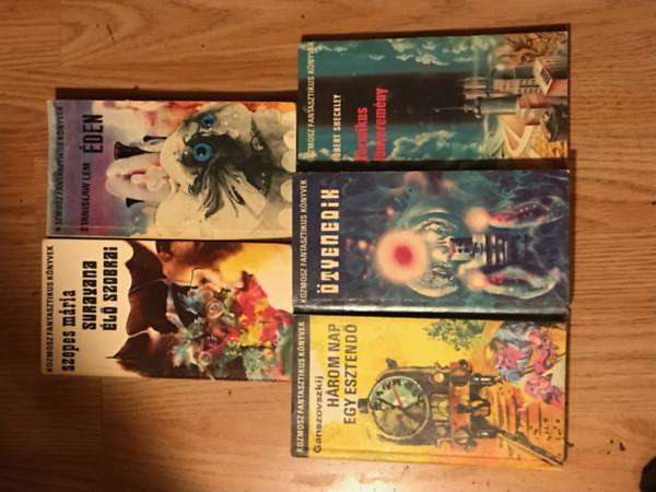 Ganszovszkij, Robert Sheckley, Szepes Mria, Stanislaw Lem - Kozmosz Fantasztikus Knyvek (5 db): Hrom nap egy esztend + tvenedik + Kozmikus fnyeremny + Surayana l szobrai + den