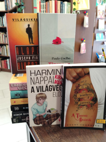 Paulo Coelho, Kirly Mrk, Morgan Matson - KNYVMENT AJNLAT, 10 DB. Szrakoztat irodalom. Tizenegy perc+Alapos kikpzs+Harminc nappal a vilgvge eltt+A Torres fivrek+A nagy szabadts+Szemenszedett szerelem+Szerelem kt felvonsban+A tz npe+Az utols nap jszakja