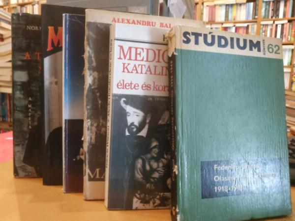 Frederico Chabod, Francis Watson, Alexandru Balaci, Walter Audisio, Ormos Mria, Norman Lewis - 6 db olasz trtnelem: Olaszorszg trtnete 1918-1948; Medici Katalin lete s kora; Niccol Machiavelli; Az olasz np nevben; Mussolini; A tiszteletre mlt trsasg