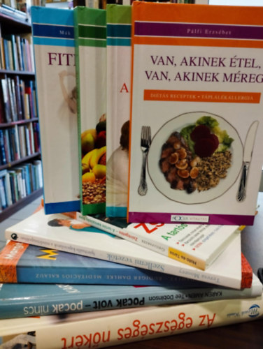 Plfi Erzsbet, Dr. Somi Ildik, Pusks Ildik, Mk Erzsbet, Marion Grillparzer, Teresa Moorey, Rdiger Dahlke, Karen Amen - Egszsg csomag- 9 darabos: Fitneszdita, Gygyt telek, Gyzelem a ntha felett, Van akinek tel, van akinek mreg, Zsrgets, Meditcis kalauz, Szellemi vezetk, Pocak volt, pocak nincs, Az egszsges nkrt