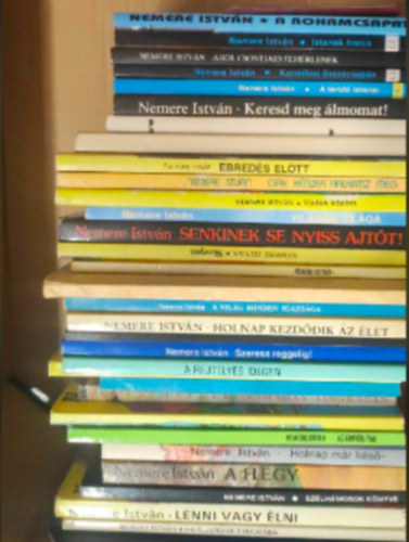 Nemere István - 31 db Nemere István könyv: - A számítógépes gyilkos - Aranybolygó - Támadás Tingrában -Szélhámosok könyve - Kozmikus összecsapás - Acélcápa - Lenni vagy élni - Ha eljutunk Endorába - Téridő istenei - A rejtélyes idegen Tudomány