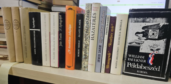 Charles Dickens, Henry James, Philippe Erlanger, Lion Feuchtwagner, Fritz dr. Kahn, John Fowles, Thomas Hardy, Hans Habe, Robert Merle, Maria Bellonci, Ernest Hemingway, J. D. Salinger, Irwin Shaw, Wi - 14db világirodalmi mű, KÖNYVMENTŐ AJÁNLAT: Nicholas Nickleby I-II+ Egy hölgy arcképe+ Richelieu I-II+ Száműzetés+ A szerelem iskolája+ A lepkegyűjtő+ Hazatérés+ Mint hajdan Dávid+ Állati elmék+ Lucrezia Borgia+ Veszélyes nyár+ Fra