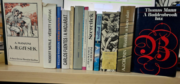 A. Manzoni, Robert Merle, William Wharton, Carlos Fuentes, Oriana Fallaci, Peter Handke, Pelham Grenville Wodehouse, Francesco Alberoni, Mika Waltari, A. J. Cronin, Thomas Mann, Kurt Vonnegut Jr. - 12db klasszikus irodalom, KNYVMENT AJNLAT: A Buddenbrook hz+ Rztbla a kapu alatt+ Az emberisg ellensgei+ Msodik denkert+ Szeretlek+ A nnikm nem talpig rin+ A kapus flelme a tizenegyesnl+ Levl egy meg nem szletett g
