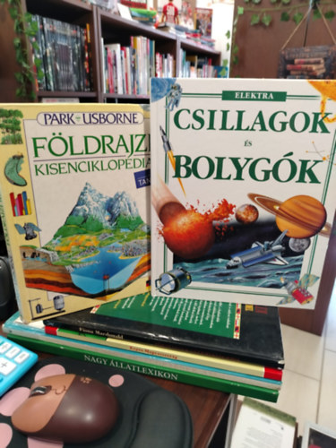 K�NYVMENT� AJ�NLAT, 6 DB. GYEREKK�NYVEK F�ldrajzi kisenciklop�dia, Enciklop�dia gyermekeknek, Csillagok �s bolyg�k, K�pes Magyarorsz�g, Felfedez�sek a t�rt�nelem gyermekszemmel, Nagy �llatlexikon