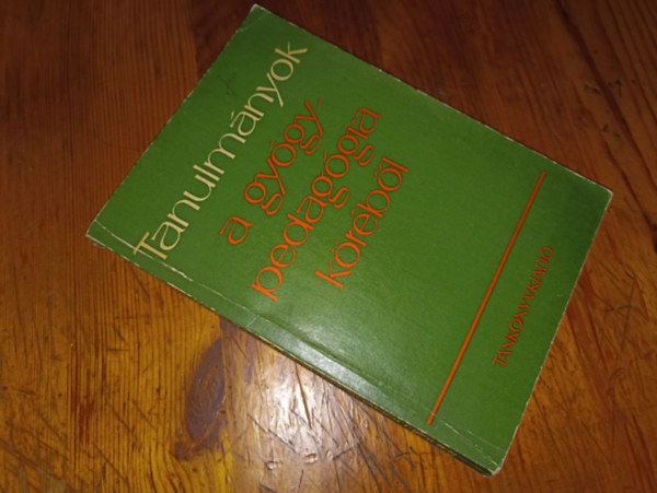 Lovász Tibor-Illyés Sándor-Dr. Göllesz Viktor - Tanulmányok a gyógypedagógia köréből