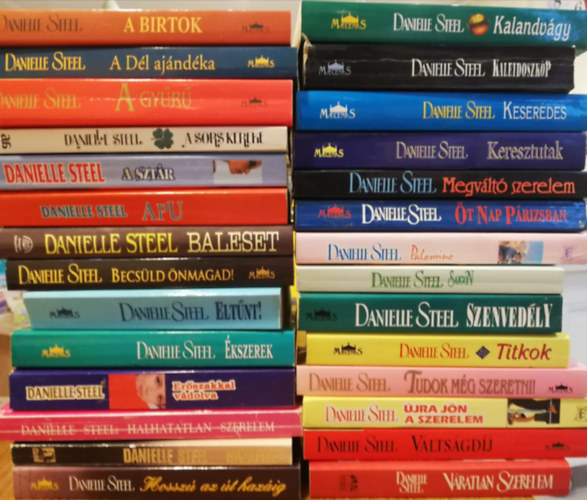 Danielle Steel - 28 db Danielle Steel könyv