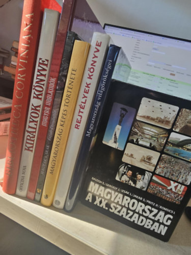 8db-os album csomag, K�NYVMENT� AJ�NLAT: Bibliotheca Corviniana+ Kir�lyok k�nyve+ Magyar uralkod�k+ Magyar v�rak- �szak-Dun�nt�l+ Magyarorsz�g k�pes t�rt�nete+ Rejt�lyek k�nyve+ Mo. vil�g�r�ks�gei+ Mo. a XX. sz�zadban