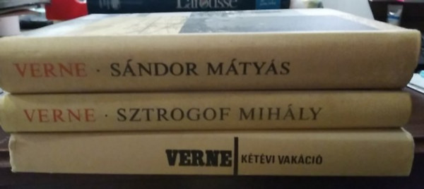 Verne Gyula (Jules Verne) - 3 db J. Verne m�: S�ndor M�ty�s+ Sztrogof Mih�ly+ K�t�vi vak�ci�