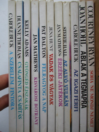 Több szerző - 13 db Galaktika kötet (20,23,25,26,31,35,37,39,40, 47, 48, 51,55. kötetek)